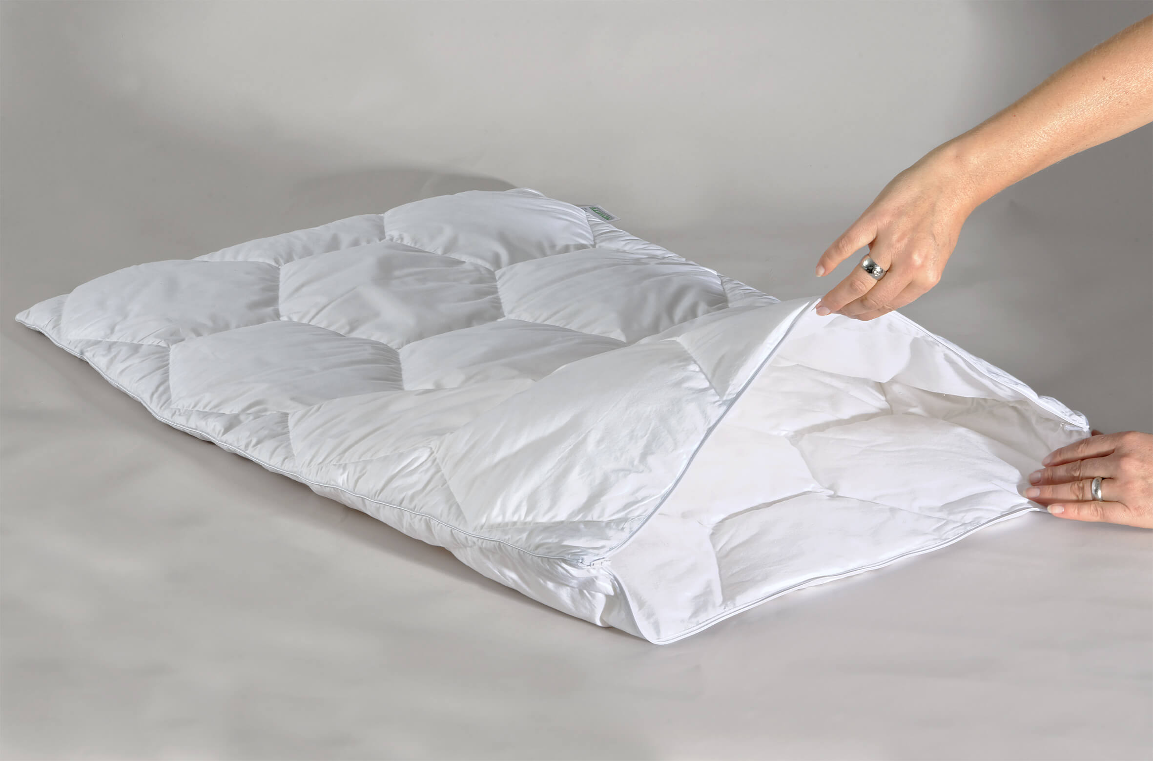Подушка для сна De Luxe Wabina